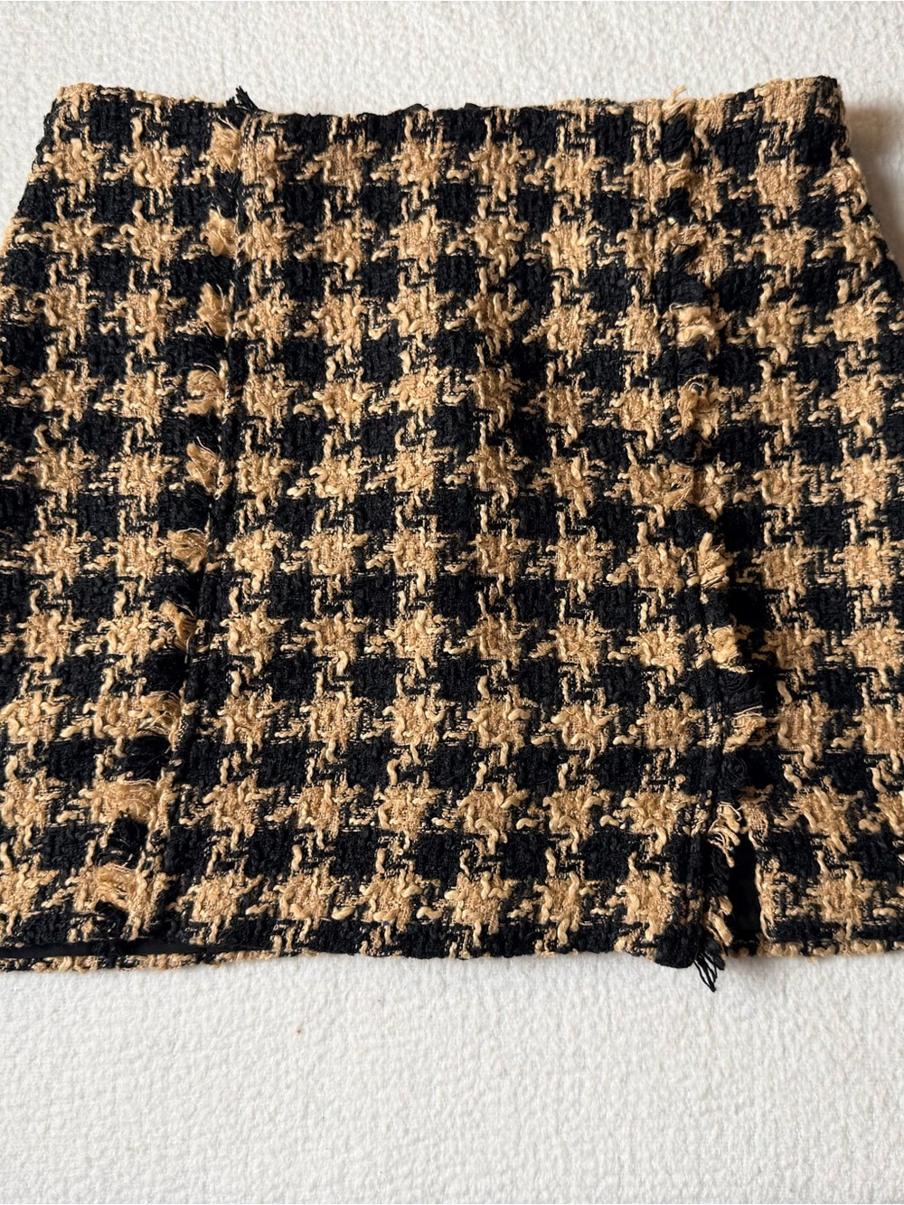House of Harlow 1960 Black Lined Skirt